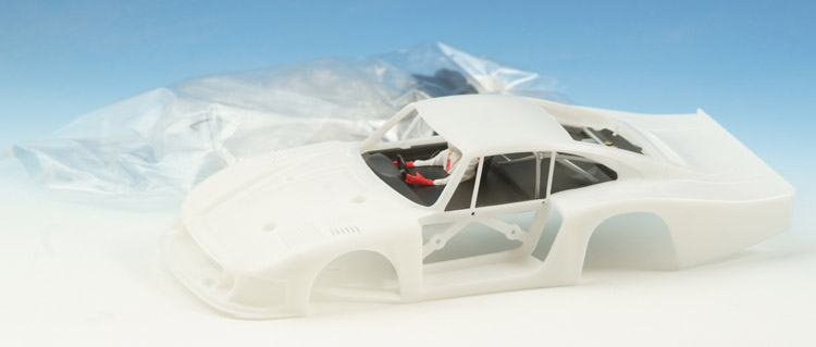 SIDEWAYS white body kit Porsche Moby Dick (D)